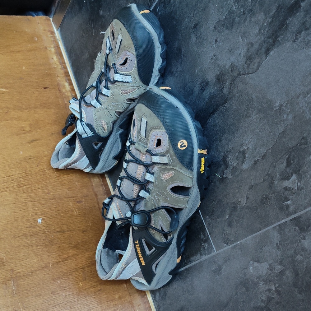 NEW! Merrell shoes